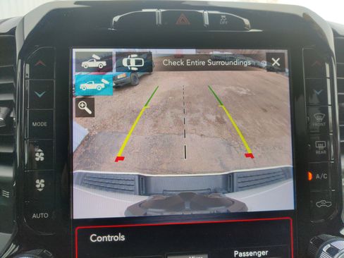 Used 2021 RAM 2500 Laramie w/ Night Edition image 36