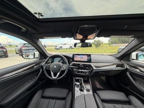Used 2021 BMW 540i w/ Convenience Package RWD image 34