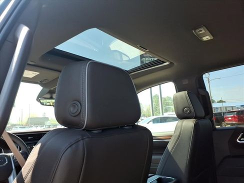 New 2026 GMC Sierra 1500 Denali w/ Denali Reserve Package AWD/4WD image 16