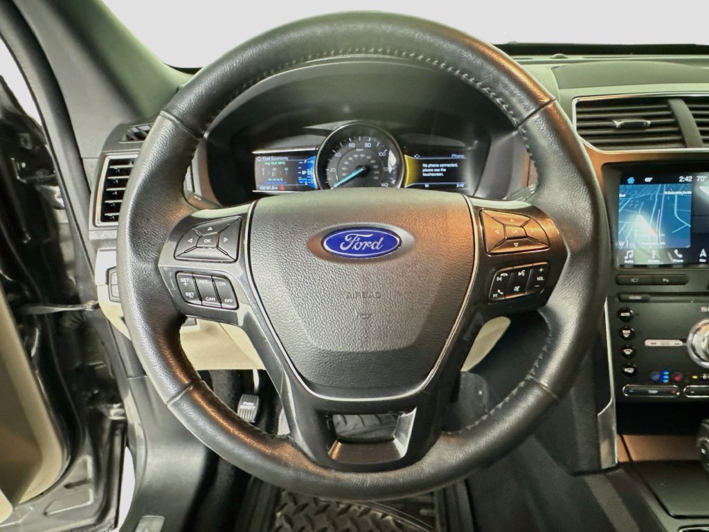 Used 2019 Ford Explorer Limited w/ Class III Trailer Tow Package AWD/4WD image 13
