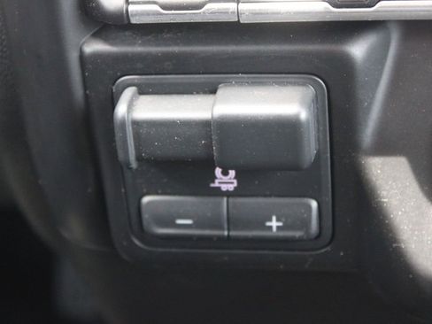 Used 2023 Chevrolet Silverado 2500 LT AWD/4WD image 41