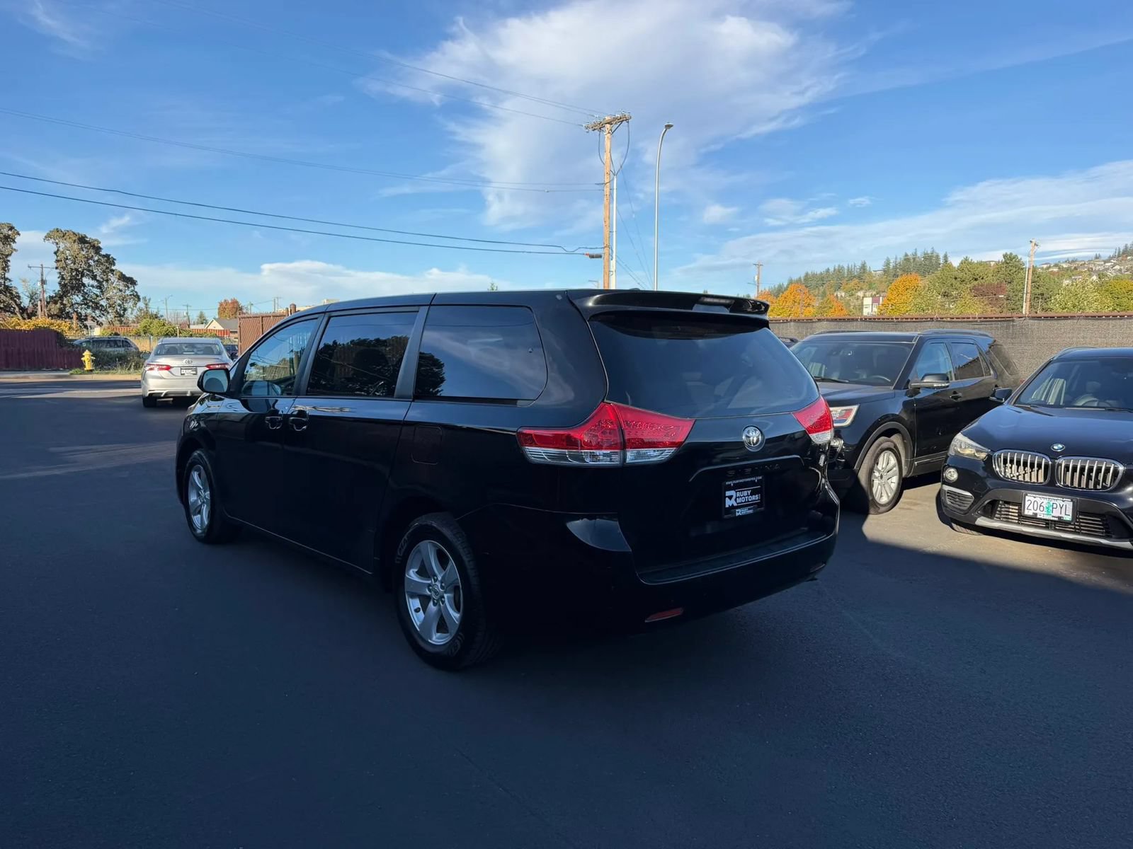 Used 2012 Toyota Sienna LE FWD image 6