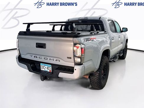 Used 2020 Toyota Tacoma TRD Sport image 9