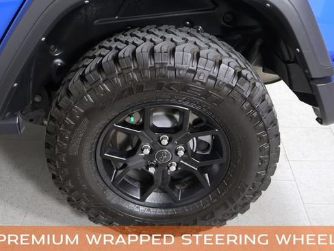 Used 2025 Jeep Wrangler Unlimited Sport AWD/4WD image 14