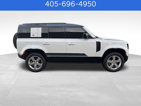 Used 2024 Land Rover Defender 110 S image 10