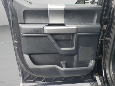 Used 2017 Ford F150 XLT w/ Equipment Group 302A Luxury AWD/4WD image 13