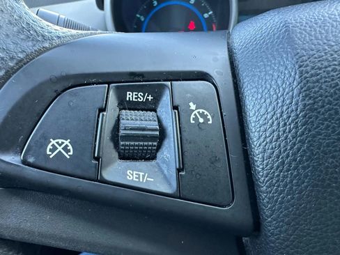 Used 2016 Chevrolet Cruze LT image 32