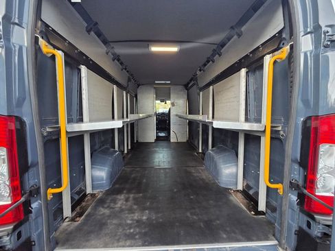 Used 2020 RAM ProMaster 3500 FWD image 10