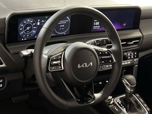 New 2026 Kia Seltos SX image 14