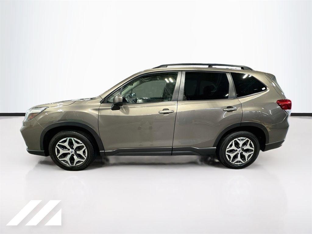 Used 2021 Subaru Forester Premium AWD/4WD image 8