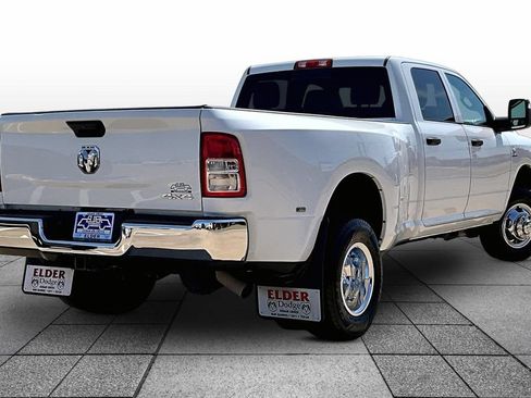 Used 2024 RAM 3500 Tradesman w/ Chrome Appearance Group AWD/4WD image 13