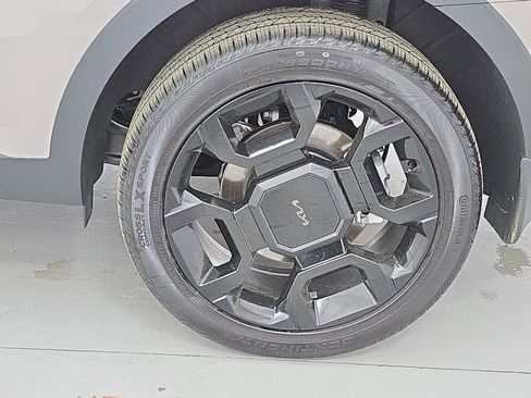 Used 2026 Kia Sorento SX image 35