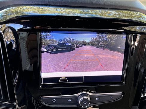 Used 2023 Chevrolet Traverse LS image 13