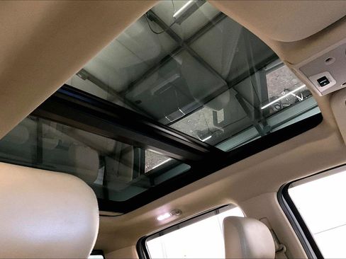 Used 2017 Ford F150 Lariat w/ Equipment Group 502A Luxury image 22