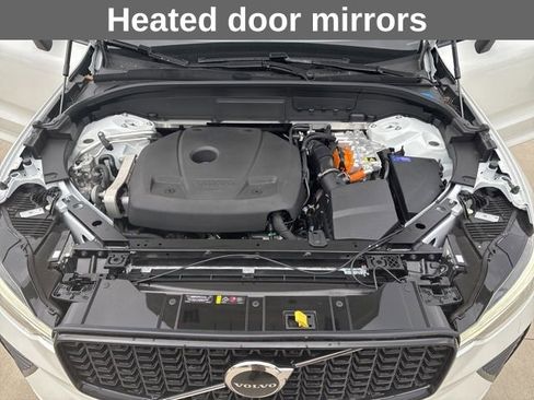 Used 2025 Volvo XC60 T8 Core w/ Climate Package image 33