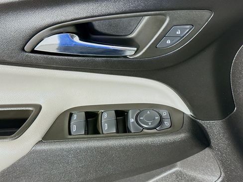 Used 2024 Chevrolet Equinox LS w/ LS Convenience Package FWD image 24