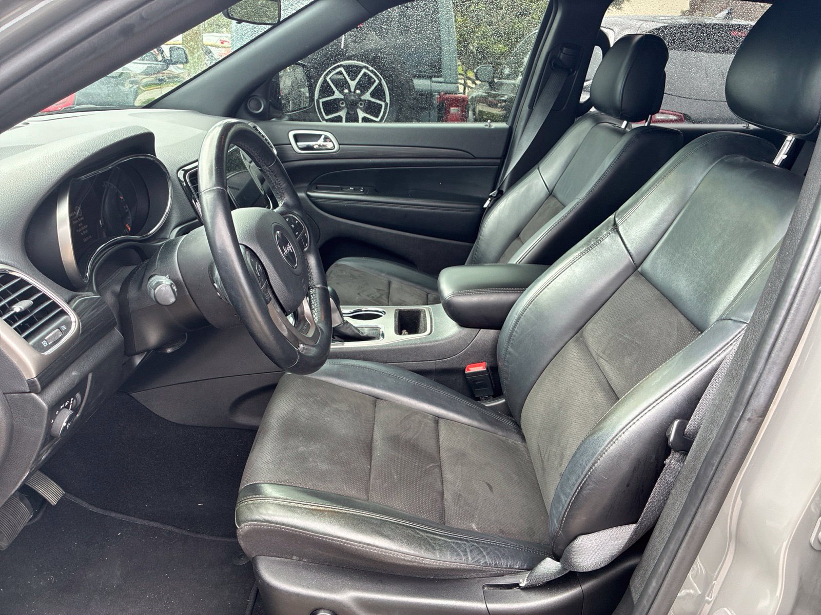 Used 2021 Jeep Grand Cherokee Laredo X AWD/4WD image 8
