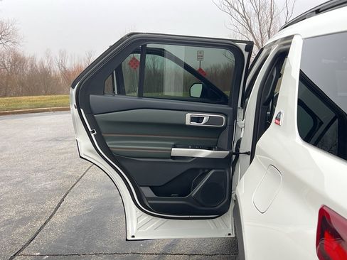 Used 2022 Ford Explorer Timberline image 34