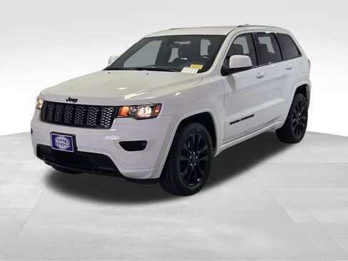 Certified 2021 Jeep Grand Cherokee Laredo X AWD/4WD image 21