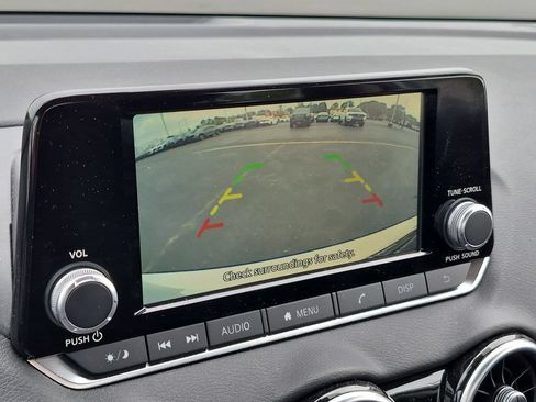 Used 2025 Nissan Sentra S FWD image 19