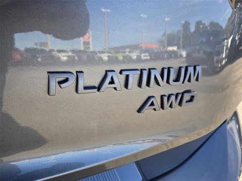 New 2026 Nissan Rogue Platinum image 9