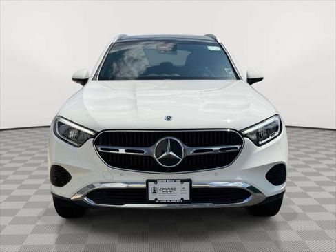 Used 2023 Mercedes-Benz GLC 300 4MATIC image 2