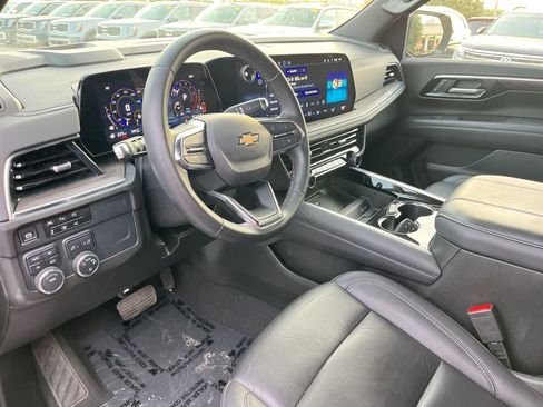 Used 2025 Chevrolet Tahoe LT AWD/4WD image 15
