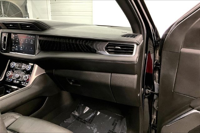 Used 2022 GMC Yukon Denali AWD/4WD image 19
