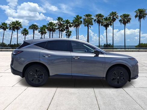 Used 2025 Nissan Murano SV FWD image 3