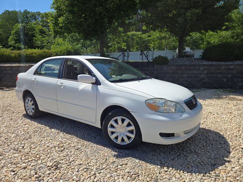 Used 2007 Toyota Corolla LE FWD image 1