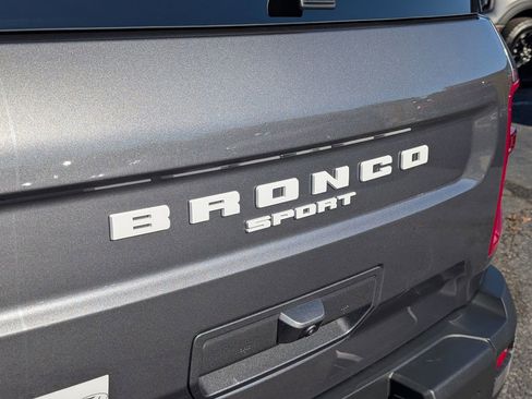 New 2025 Ford Bronco Sport Heritage AWD/4WD image 17