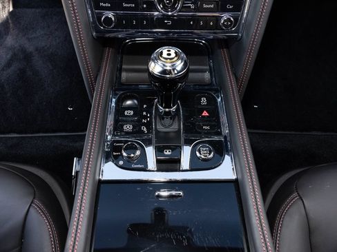 Used 2019 Bentley Mulsanne RWD image 33