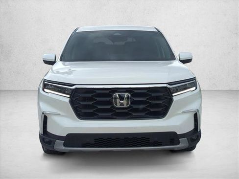 Used 2025 Honda Pilot EX-L image 2