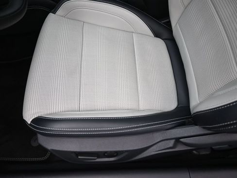 Used 2024 Ford Mustang GT Premium RWD image 13