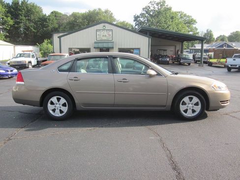 Used 2006 Chevrolet Impala LT w/ Preferred Equipment Group FWD image 5