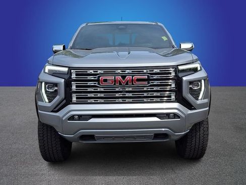 Used 2025 GMC Canyon Denali AWD/4WD image 2