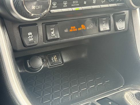 Used 2023 Toyota RAV4 XLE w/ Convenience Package image 27