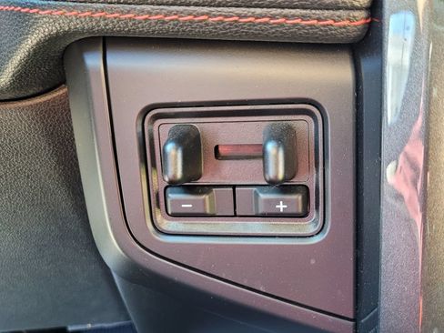 Used 2022 Ford Expedition Limited RWD image 21