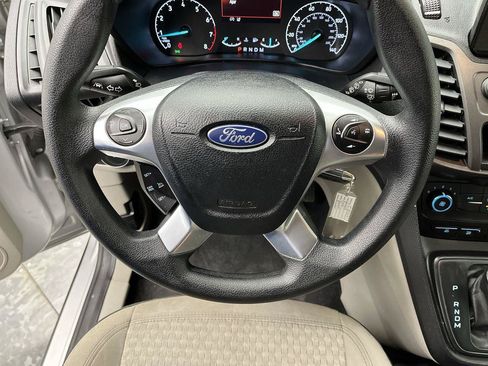 Used 2023 Ford Transit Connect XLT FWD image 11