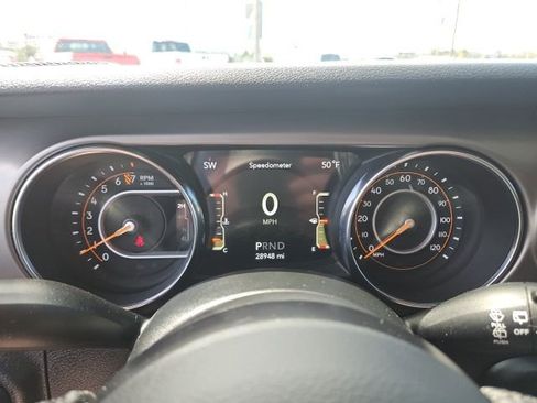 Used 2019 Jeep Wrangler Sport image 18