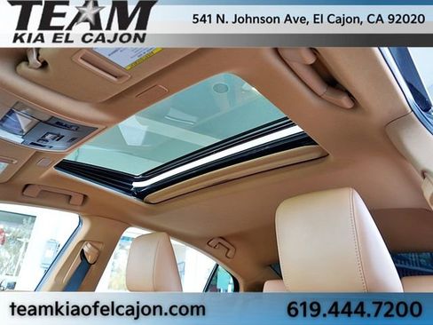 Used 2023 Lexus ES 300h w/ Premium Package image 17