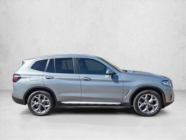 Used 2024 BMW X3 xDrive30i w/ Premium Package AWD/4WD image 4