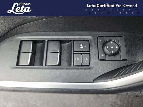 Used 2025 Toyota RAV4 XLE image 29