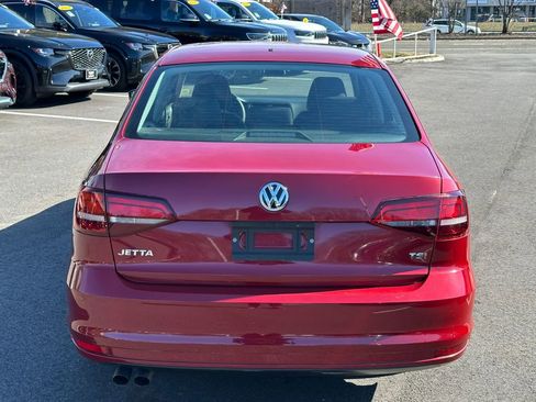 Used 2016 Volkswagen Jetta S image 5
