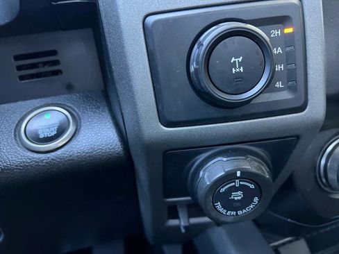 Used 2019 Ford F150 Raptor w/ Equipment Group 802A Luxury image 26