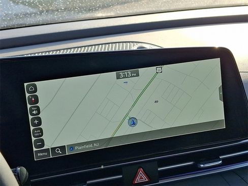 Used 2025 Hyundai Elantra SEL image 19