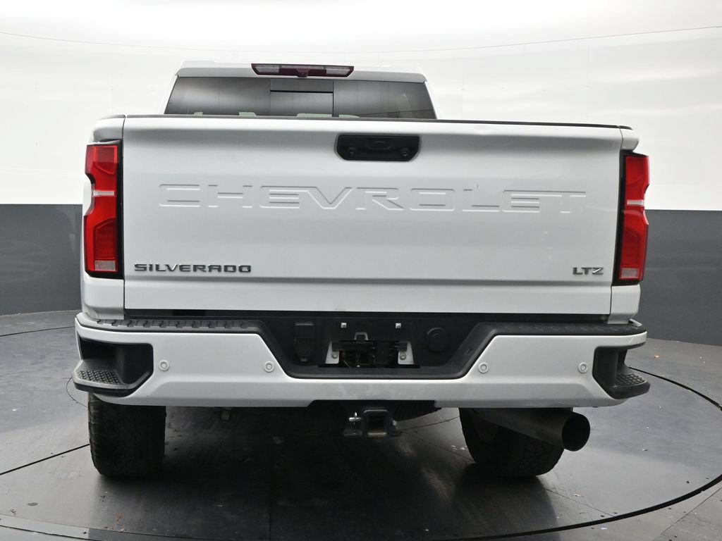 Used 2024 Chevrolet Silverado 2500 LTZ w/ LTZ Plus Package AWD/4WD image 4