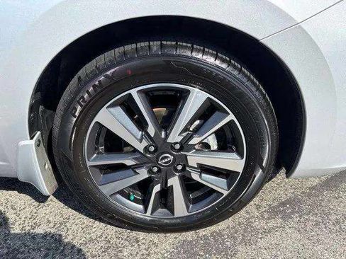 Used 2024 Nissan Versa S w/ S Plus Package FWD image 13