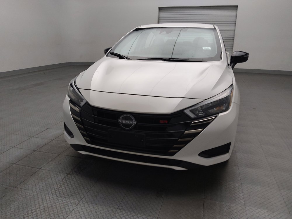 Used 2025 Nissan Versa SR FWD image 15