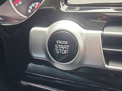 Used 2022 Kia Seltos EX image 23